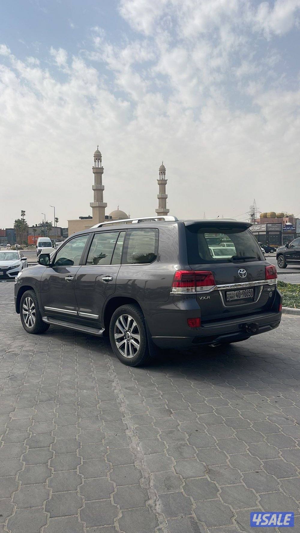 لاندكروز ٢٠١٨ جلد الفل شرط الفحص3