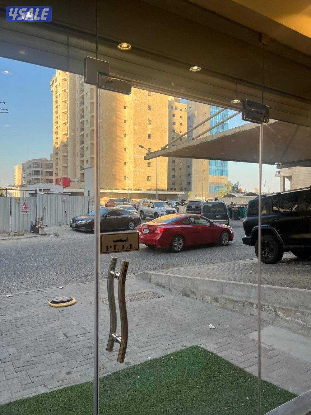 محمصة ومطحنة قهوة قائمة ومجهزة بالكامل للتناز.ل في السالمية4