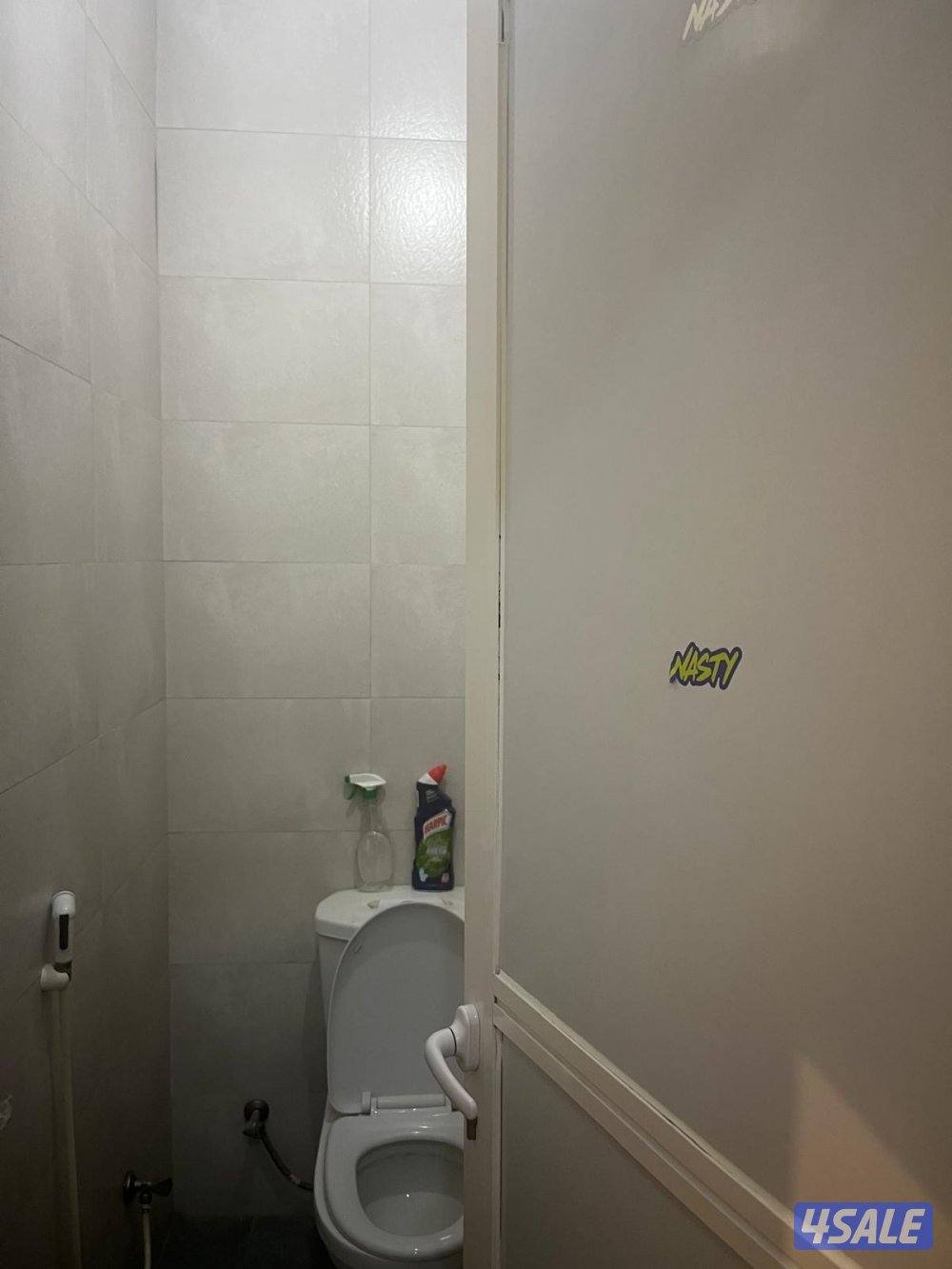 محمصة ومطحنة قهوة قائمة ومجهزة بالكامل للتناز.ل في السالمية7