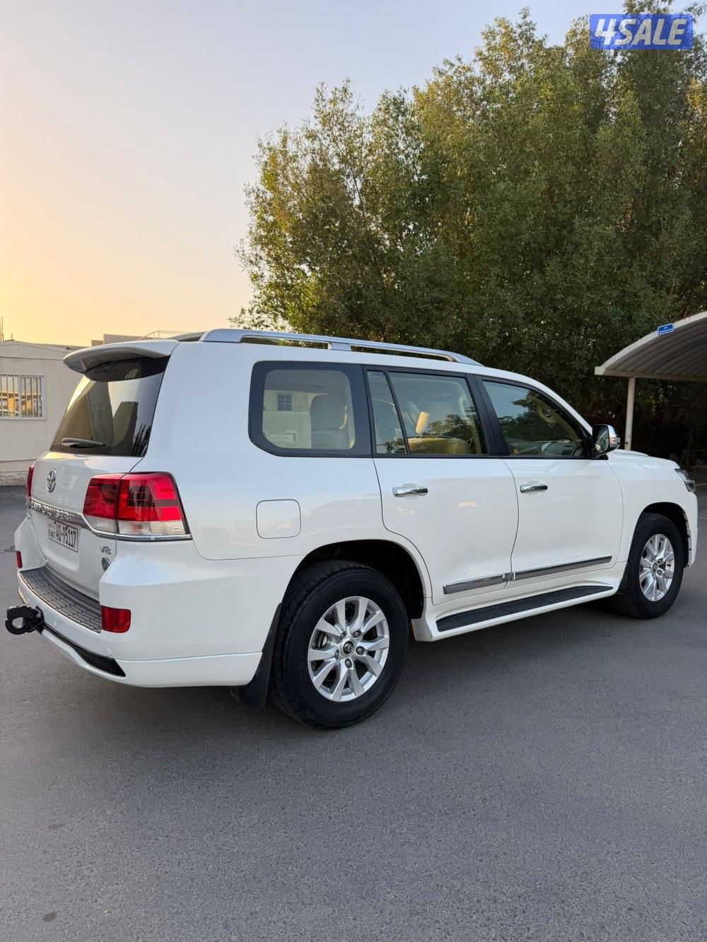 لاند كروز GX.R V8 ٢٠١٧ الساير عداد ١٨٧ ألف شرط الفحص صبغ وكاله كامل2