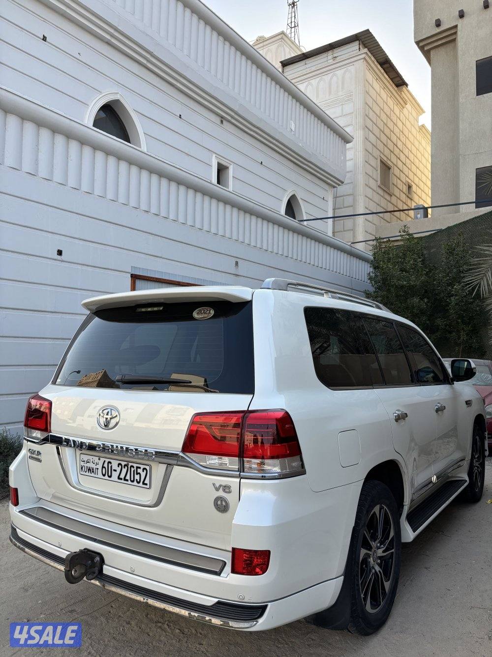 لاند كروزر للبيع4