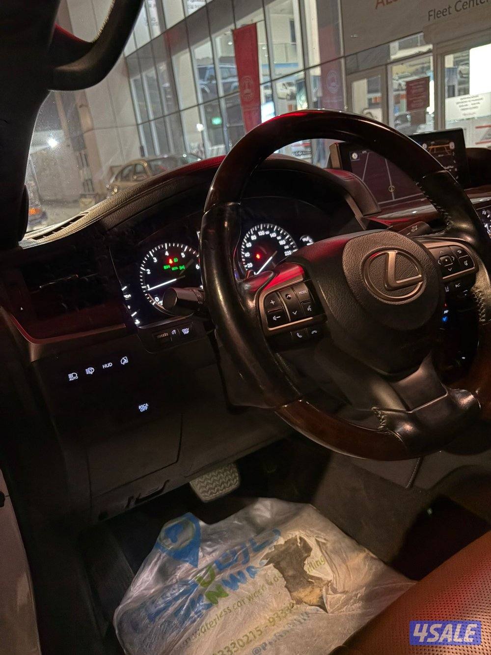 للبيع لكزس موديل 2021 الفل أعلى درجه6