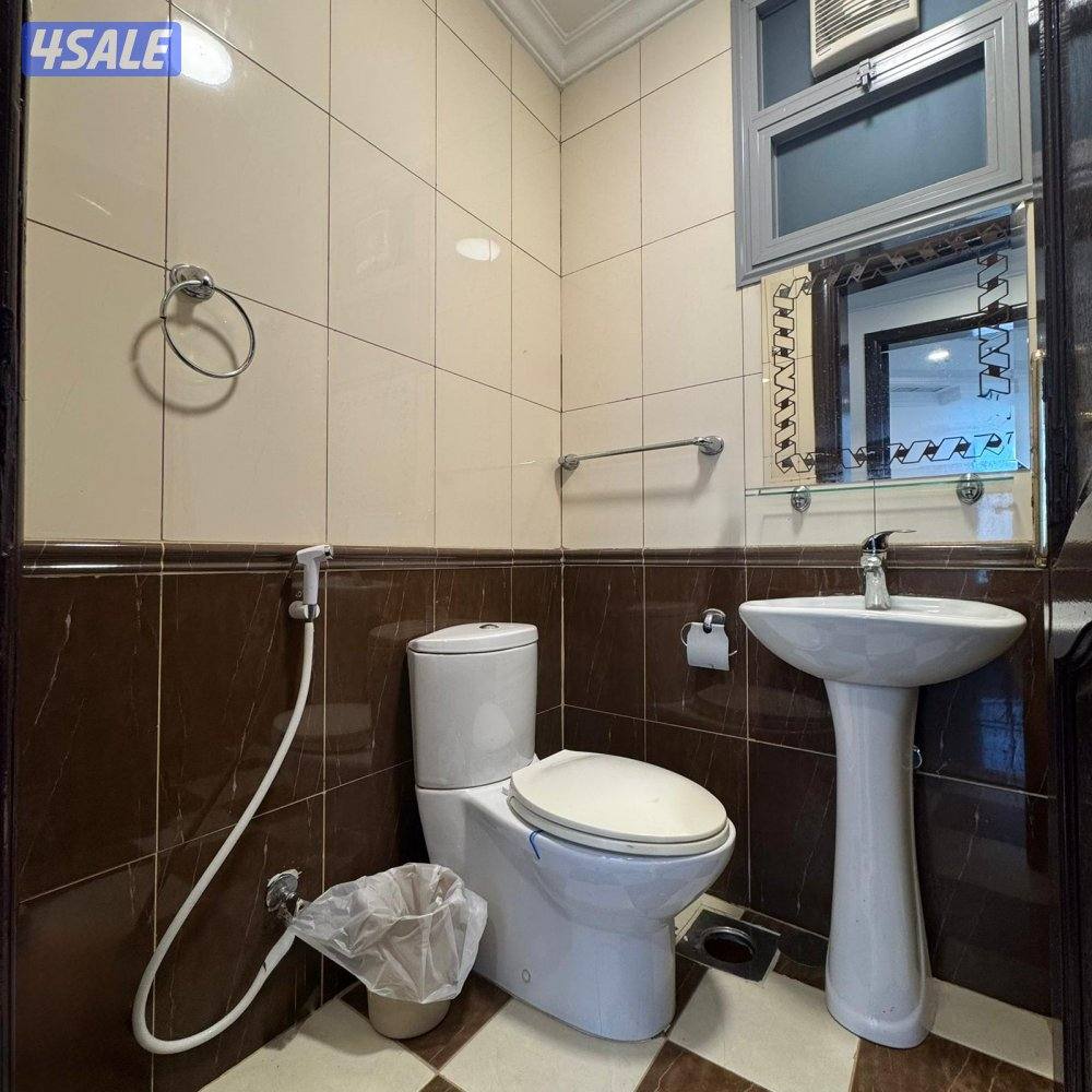 شقة إطلالة بحرية للإيجار في السالمية7