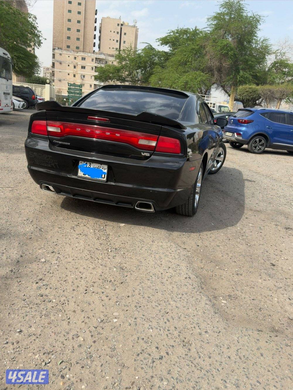 دودج تشارجر موديل 2011 معدله 2012والله يبارك لصاحب النصيب4