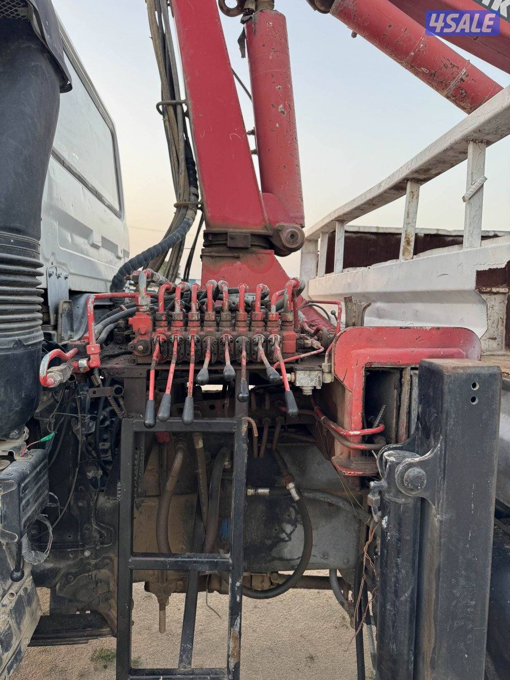 للبيع لوري رافعه نيسان2