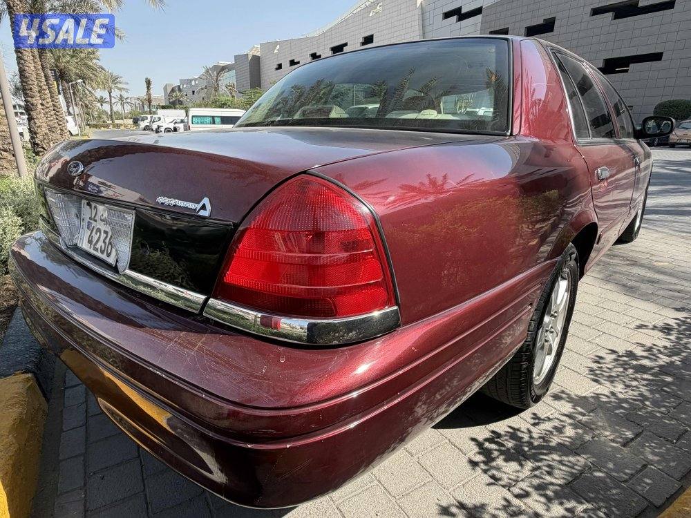 فورد فكتوريا عداد قليل مخزن بحالة الوكالة المالك الاول2