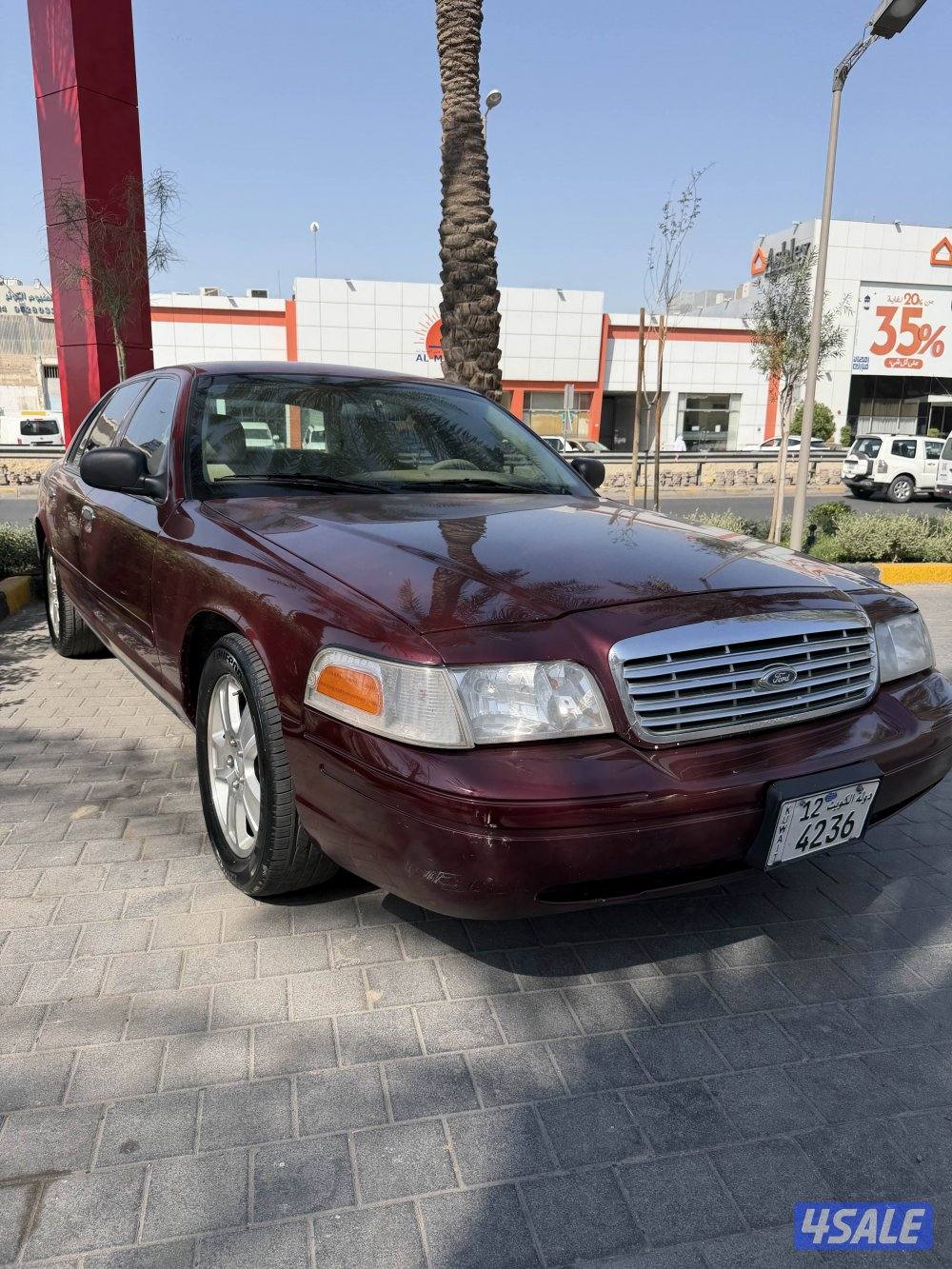 فورد فكتوريا عداد قليل مخزن بحالة الوكالة المالك الاول3