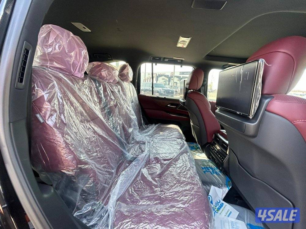 لكزس LX600 درجة اولى  twinturbo .V6 موديل 2024 ماشي 12.000 k.4