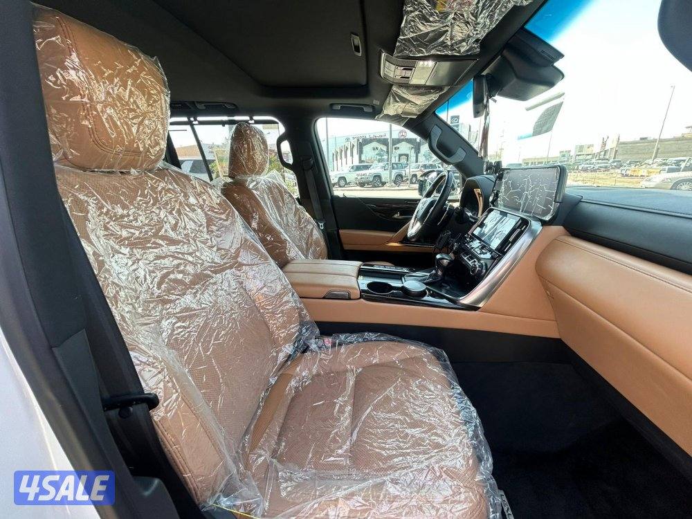 لكزس LX600 درجة ثانيه  twinturbo .V6 موديل  2022 ماشى 47.000 k.m5