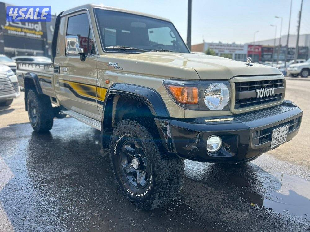 تويوتا لاند كروزر شاص LX .V6 موديل 2022 ماشى 50.000 k.m وارد الساير .1