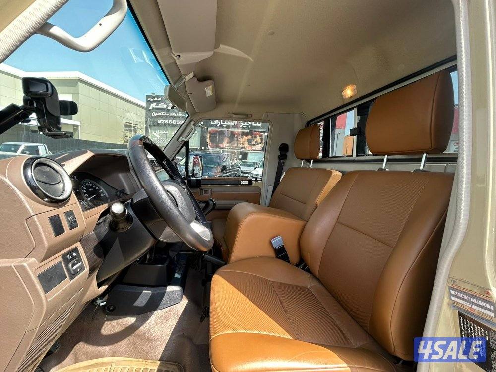 تويوتا لاند كروزر شاص LX .V6 موديل 2022 ماشى 50.000 k.m وارد الساير .4