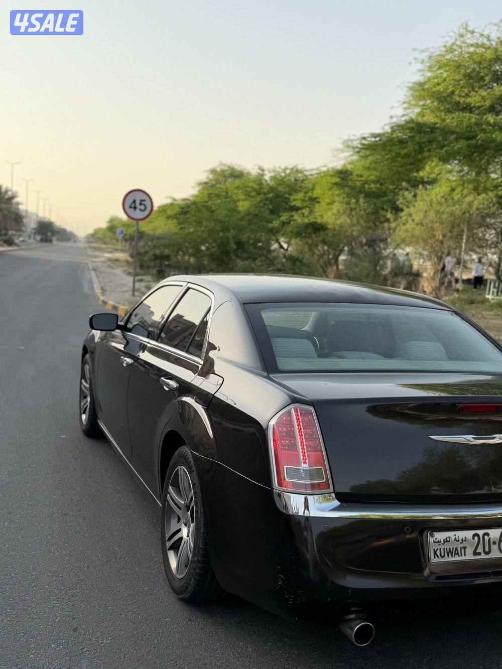 كرايسلر 300C1
