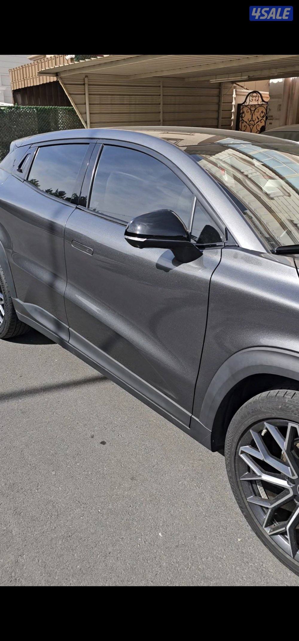 للبيع  شانجان UNI-T4