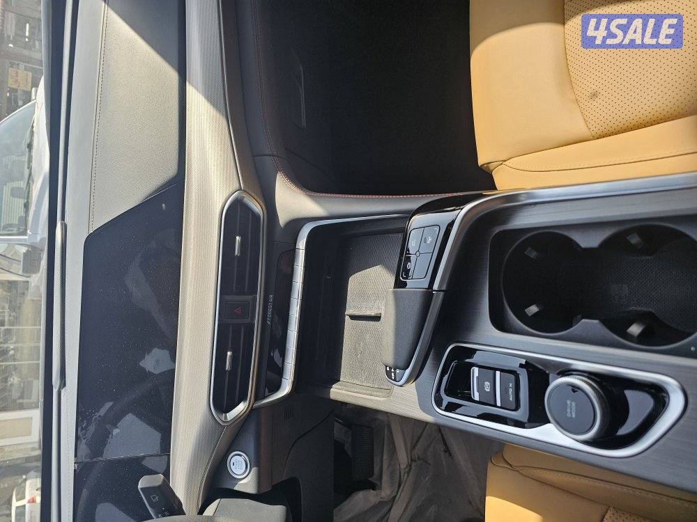 للبيع  شانجان UNI-T8