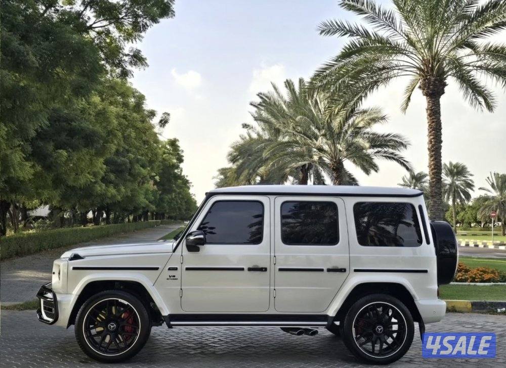 للبيع جي كلاس مخزن ماشي65 الف وارد اليابان شبه جديد 20196