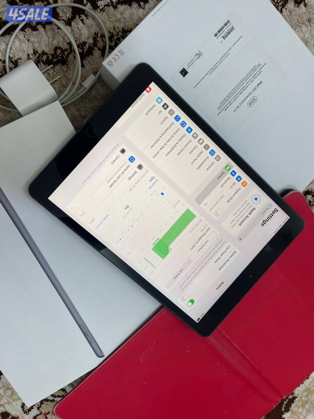 ايباد 8 رمادي 32 غيغا نظيف حيل مع الكرتون والشاحن الاصلي والكفر6