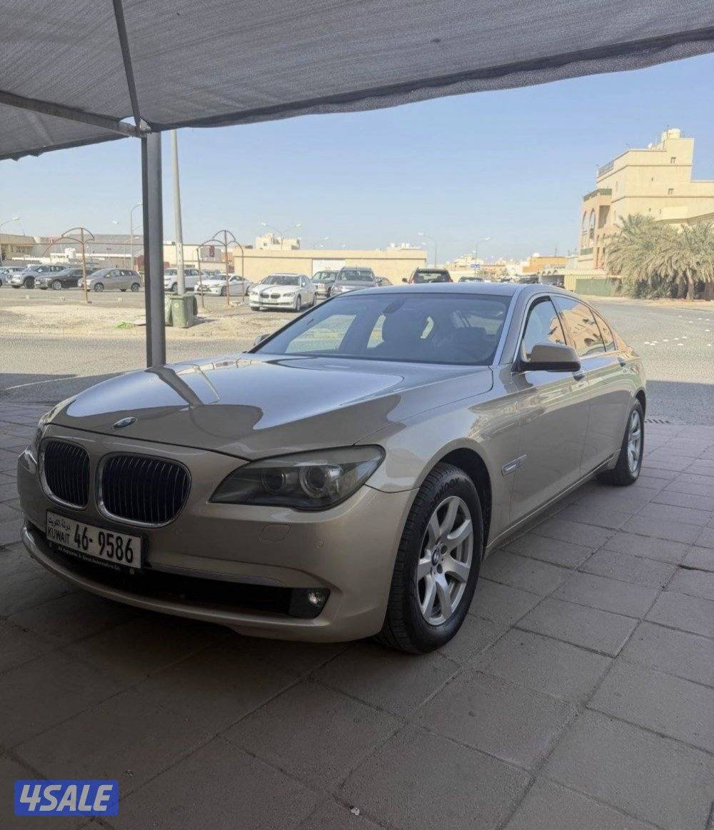 بحالة ممتازة جدا عداد 1700