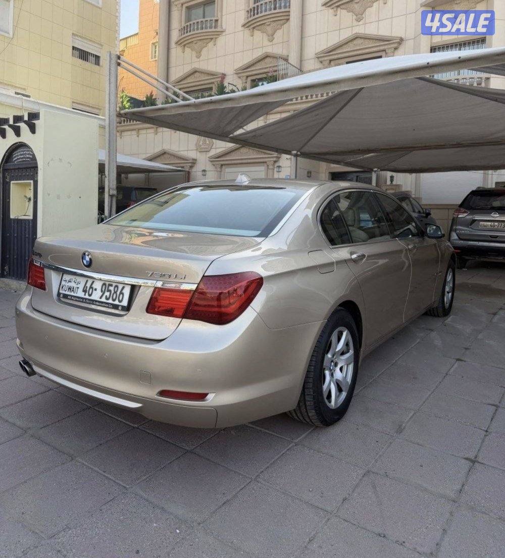 بحالة ممتازة جدا عداد 1703