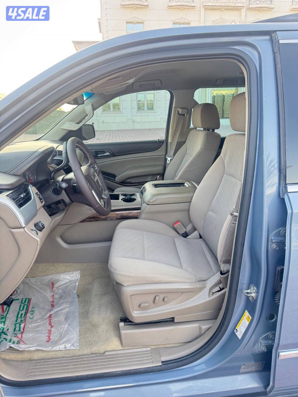 للبيع يوكن SLT مديل 2015 ماشي 2665