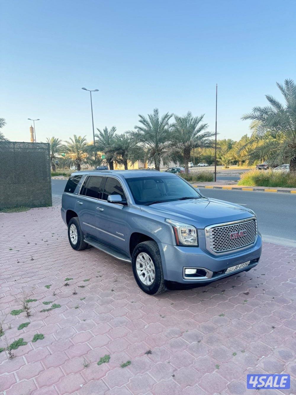 للبيع يوكن SLT مديل 2015 ماشي 2667