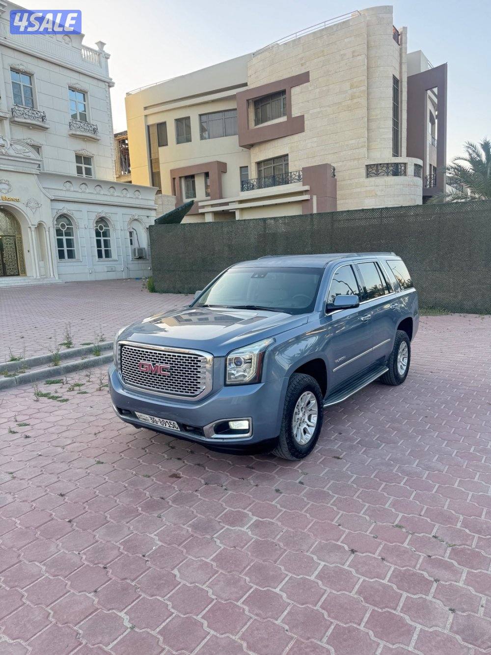 للبيع يوكن SLT مديل 2015 ماشي 2669