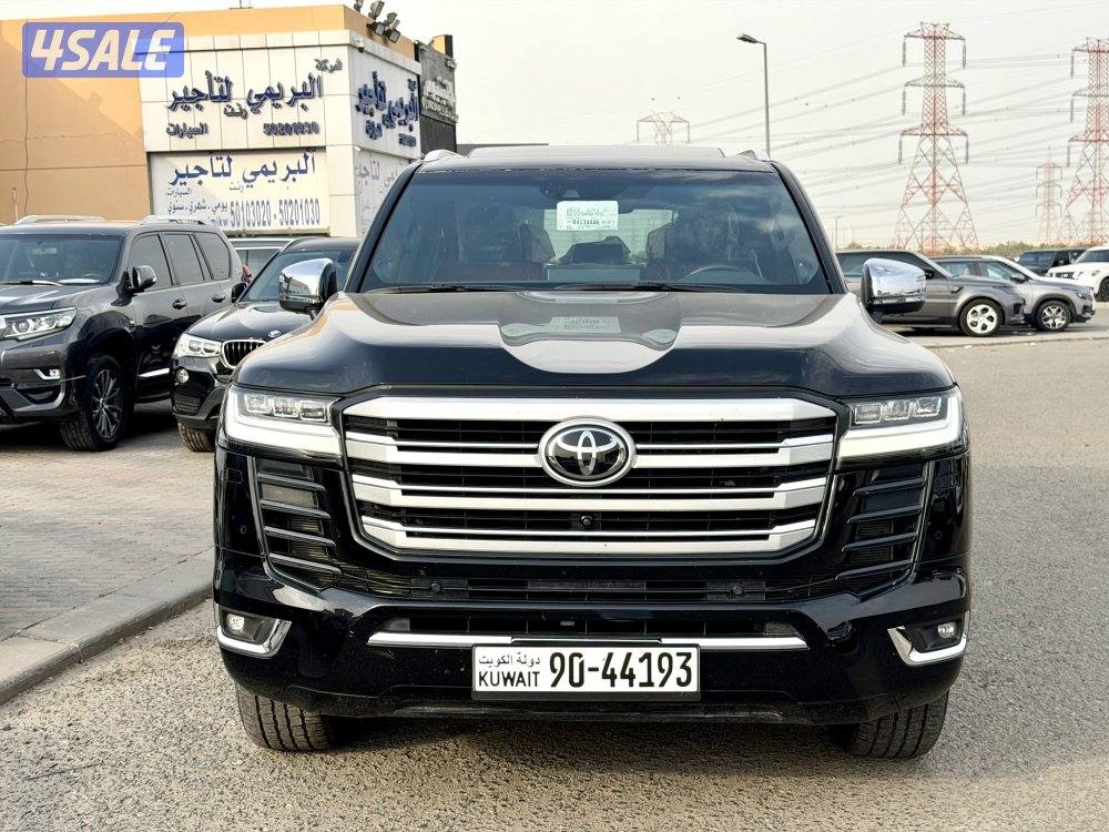 تويوتا لاندكروزر VXR ايروS وكالة قطر 2024 اعلى درجة3