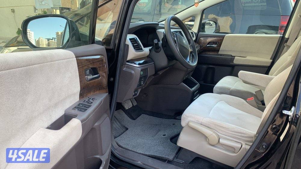 للبيع هوندا اوديسي موديل 2017 شرط الفحص قير مكينة شاصي صبغ وكالة1