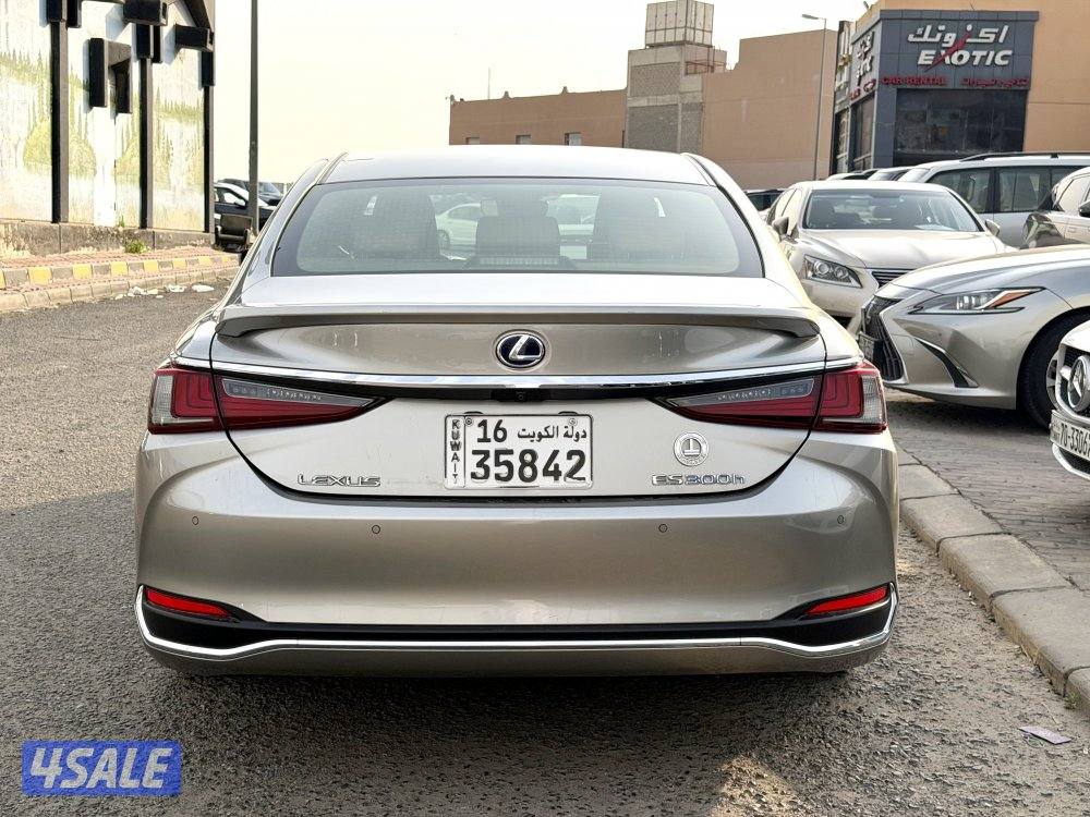 لكزس ES 300 h  الساير 20197