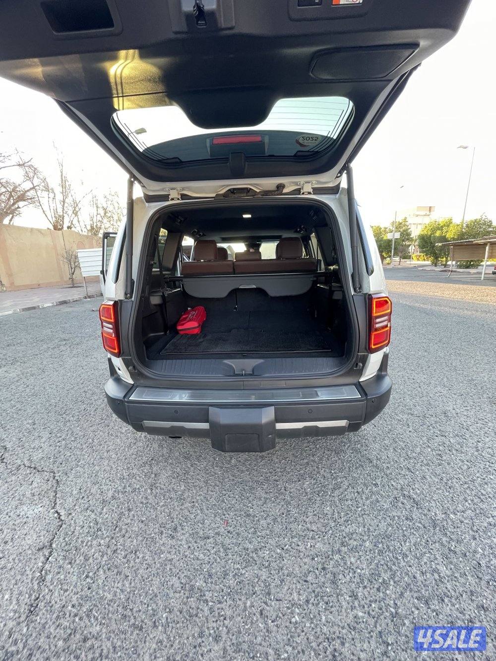 للبيع برادو2025  أعلى فئه WX First Edition4