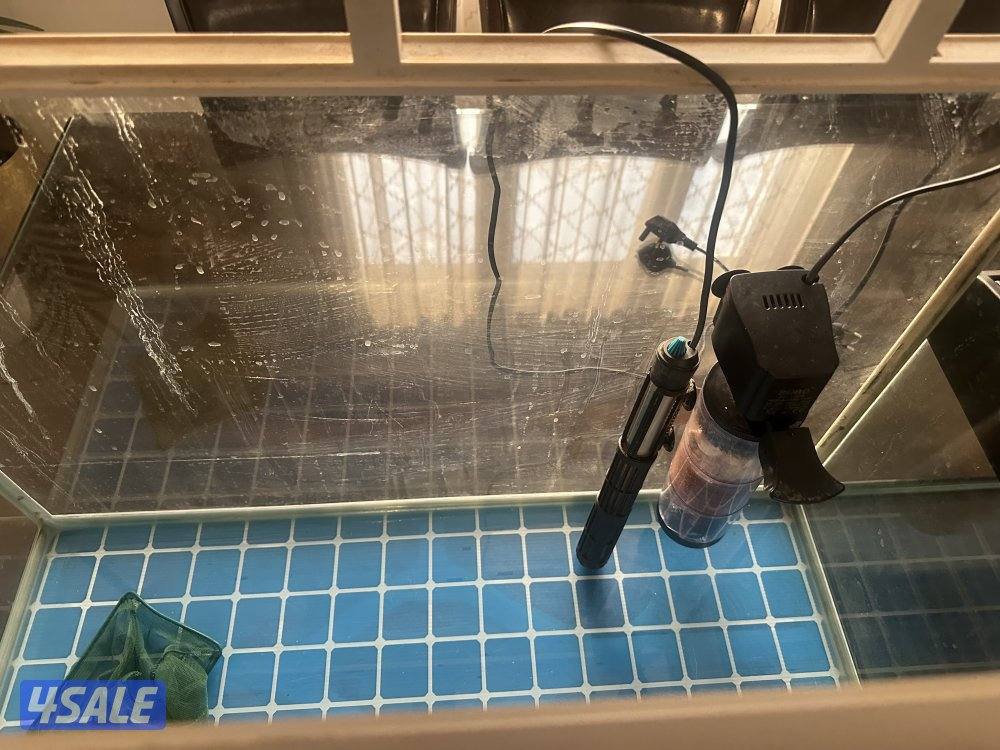 ثلاثة احواض و طاولة واحدة فلترين و ‏هيتارين ثلاث فلاتر و شبكيتين5