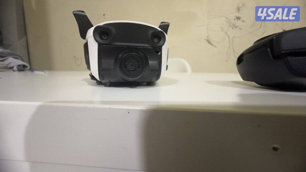 درون شبه جديده استخدمت مره وحده فقط يوجد فصال بسيط3