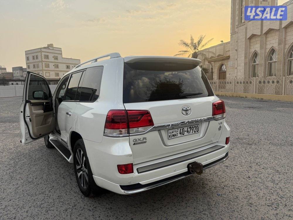 لاند كروزر قراند تورنق 2019 الساير كامل المواصفات مخمل5