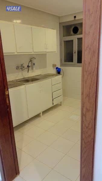 شقه بسالميه شارع العوازم موقع ممتاز وباركن مكونه من غرفتين وصاله 2ح6