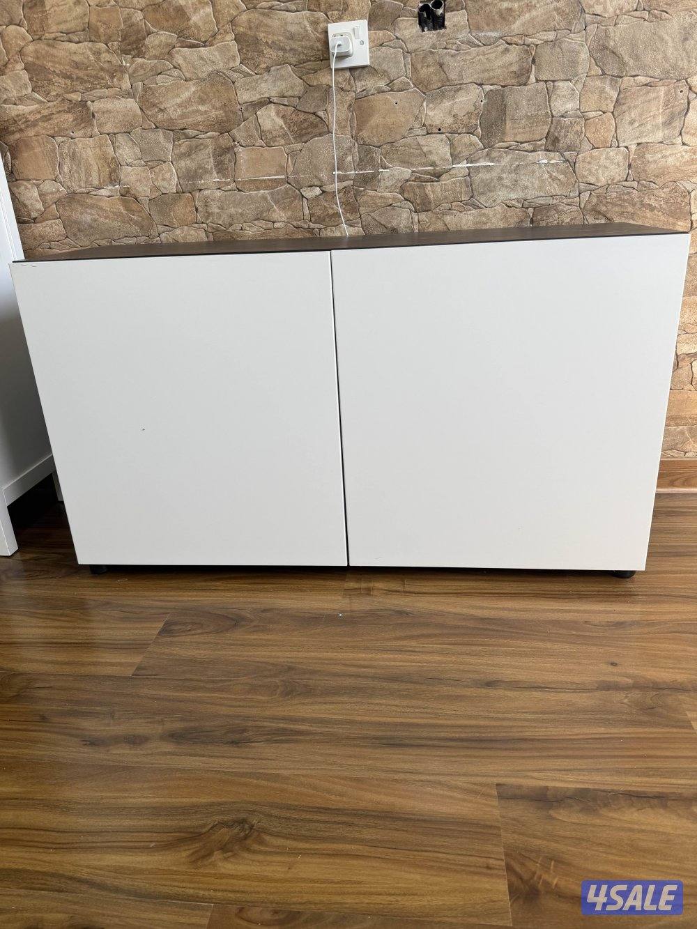 Samsung OLED 55 with IKEA Table11