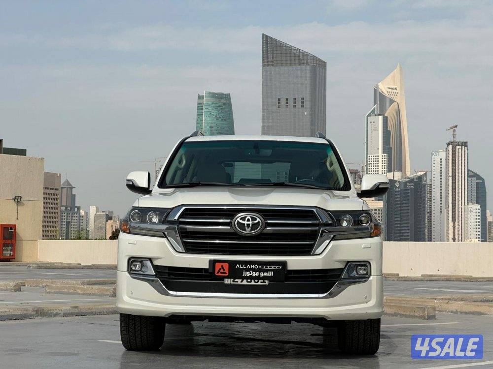 لاندكروزرGXR V8 GRAND TOURING موديل2020 عداد95الف الساير2