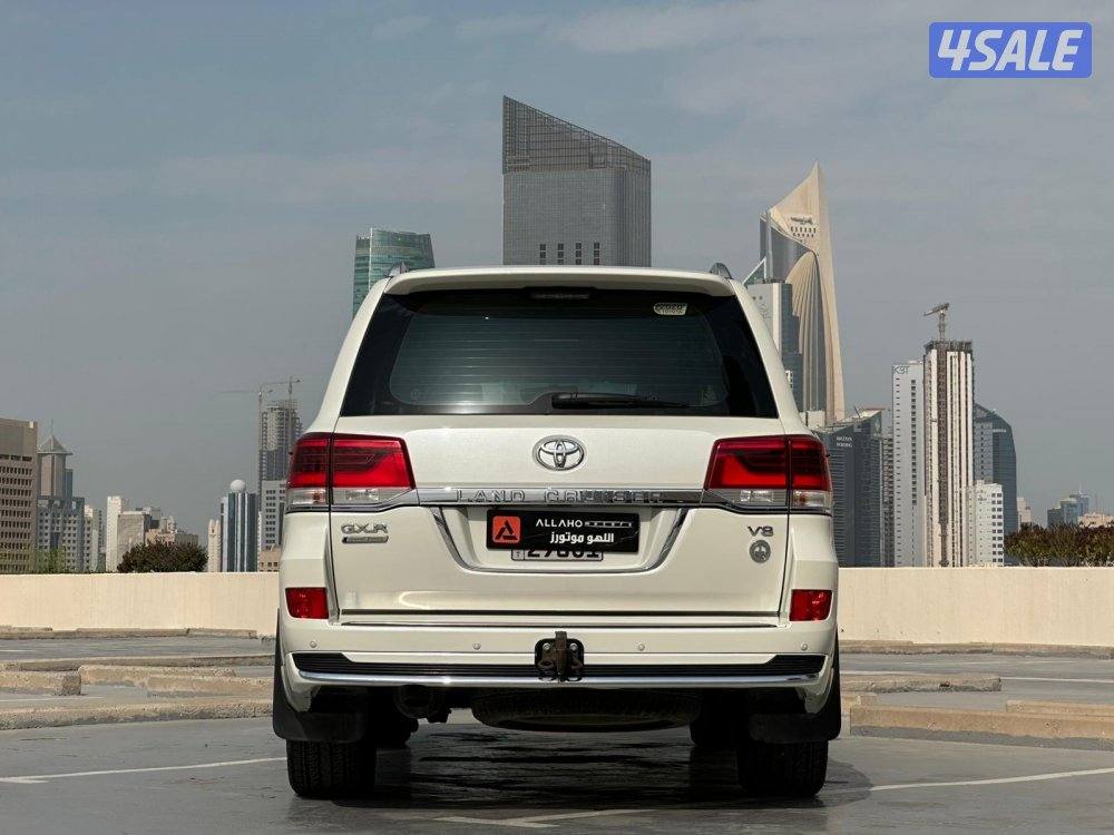 لاندكروزرGXR V8 GRAND TOURING موديل2020 عداد95الف الساير4