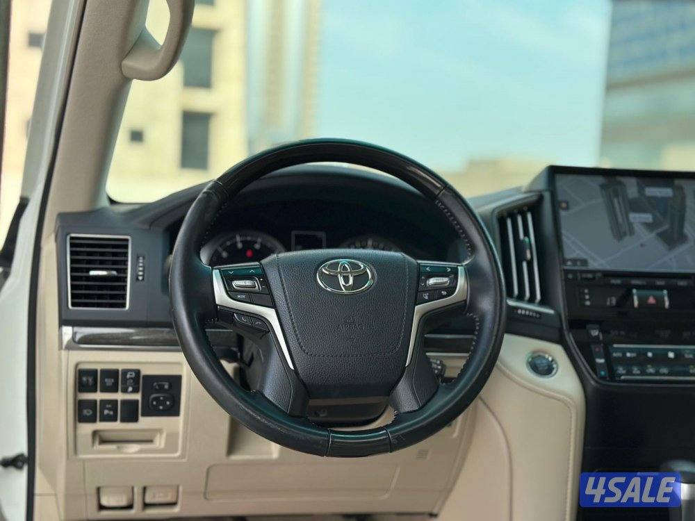 لاندكروزرGXR V8 GRAND TOURING موديل2020 عداد95الف الساير6