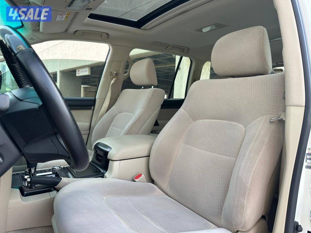 لاندكروزرGXR V8 GRAND TOURING موديل2020 عداد95الف الساير8