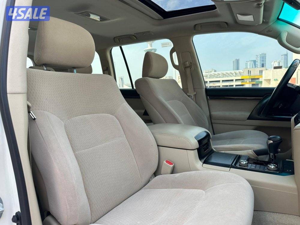 لاندكروزرGXR V8 GRAND TOURING موديل2020 عداد95الف الساير9