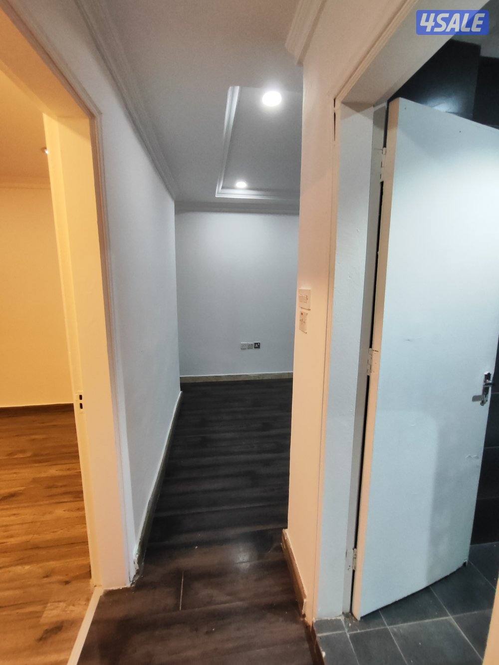 شقق لايجار حولي خلو وفاضي مساحه كبيره غرفة صاله حمام مطبخ باركن سيارات3