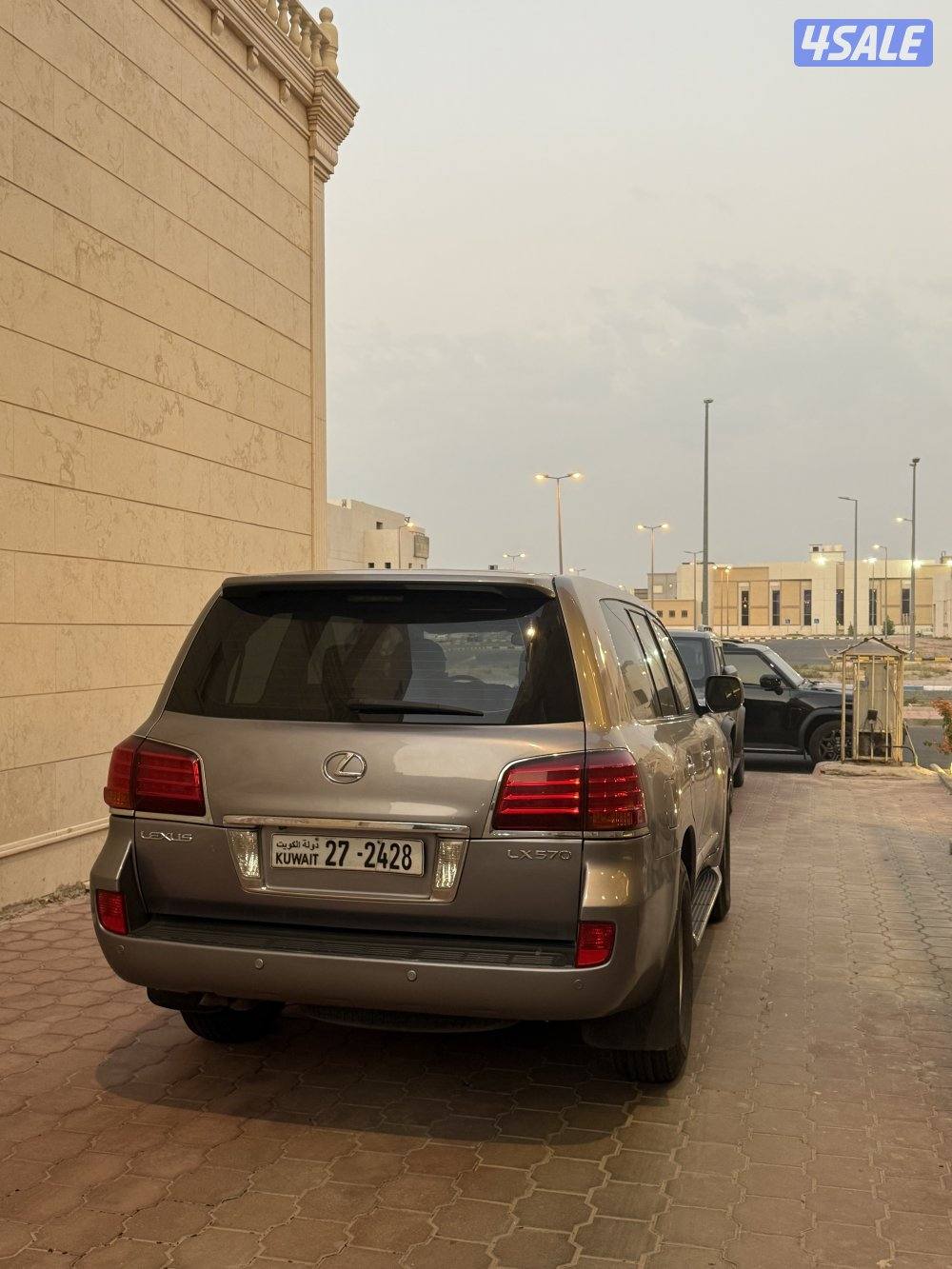 للبيع لكزس ٢٠٠٩3