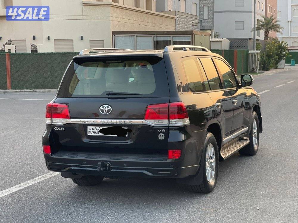 لاندكروزر 20164