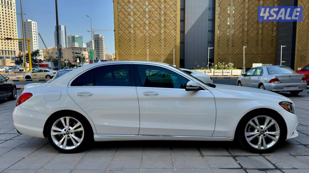 مرسيدس C 300/ موديل 2018/ عداد 155 ألف/ فل أبشن4