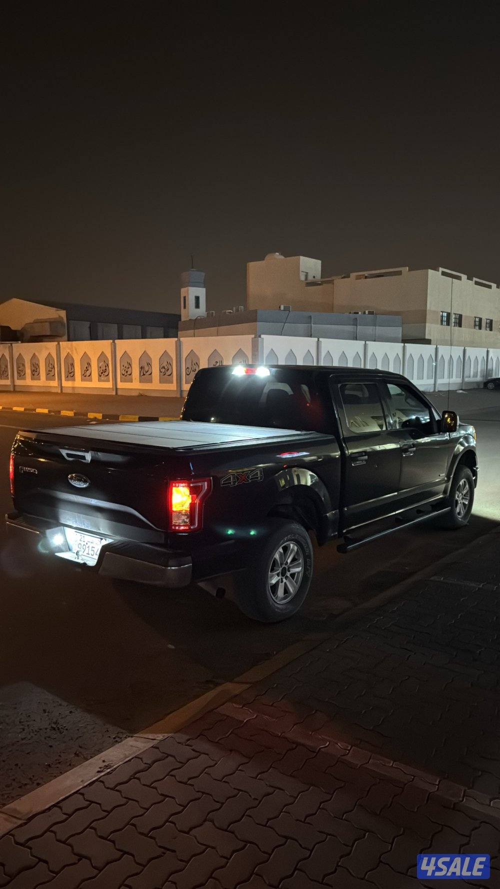 وانيت فورد0