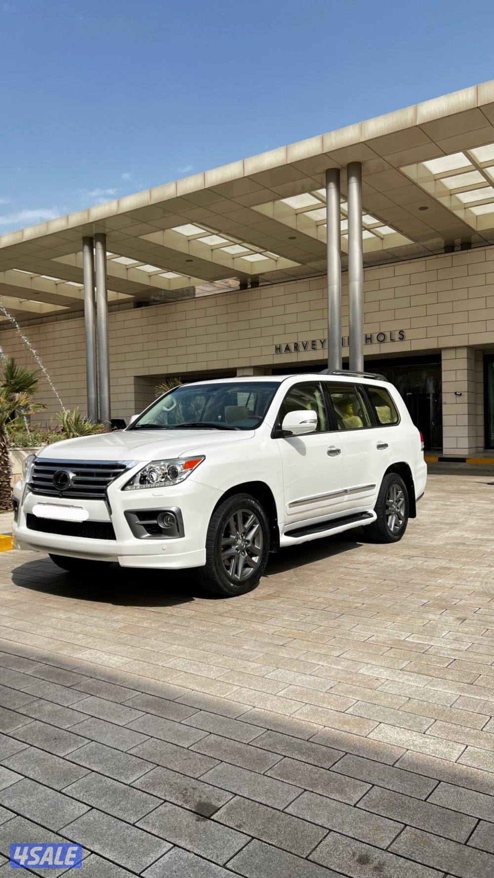 لكزس LX570 ، الدرجة الاولى ، بحالة الوكاله0