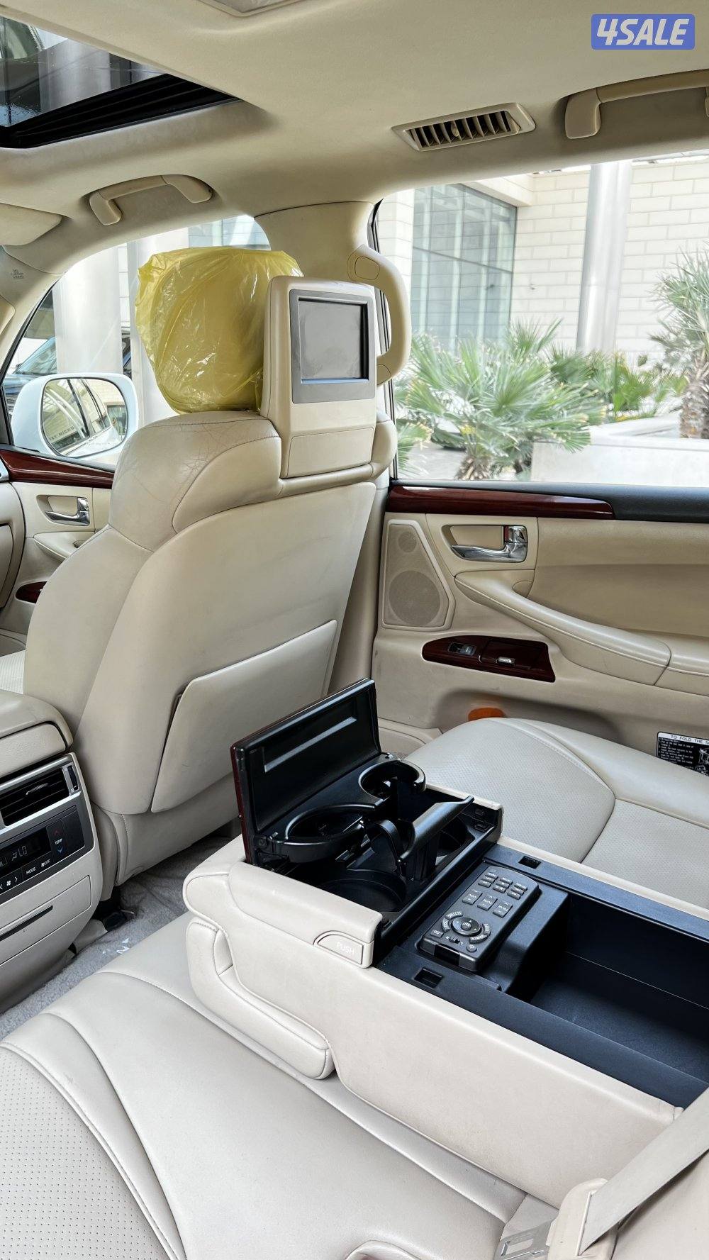 لكزس LX570 ، الدرجة الاولى ، بحالة الوكاله3