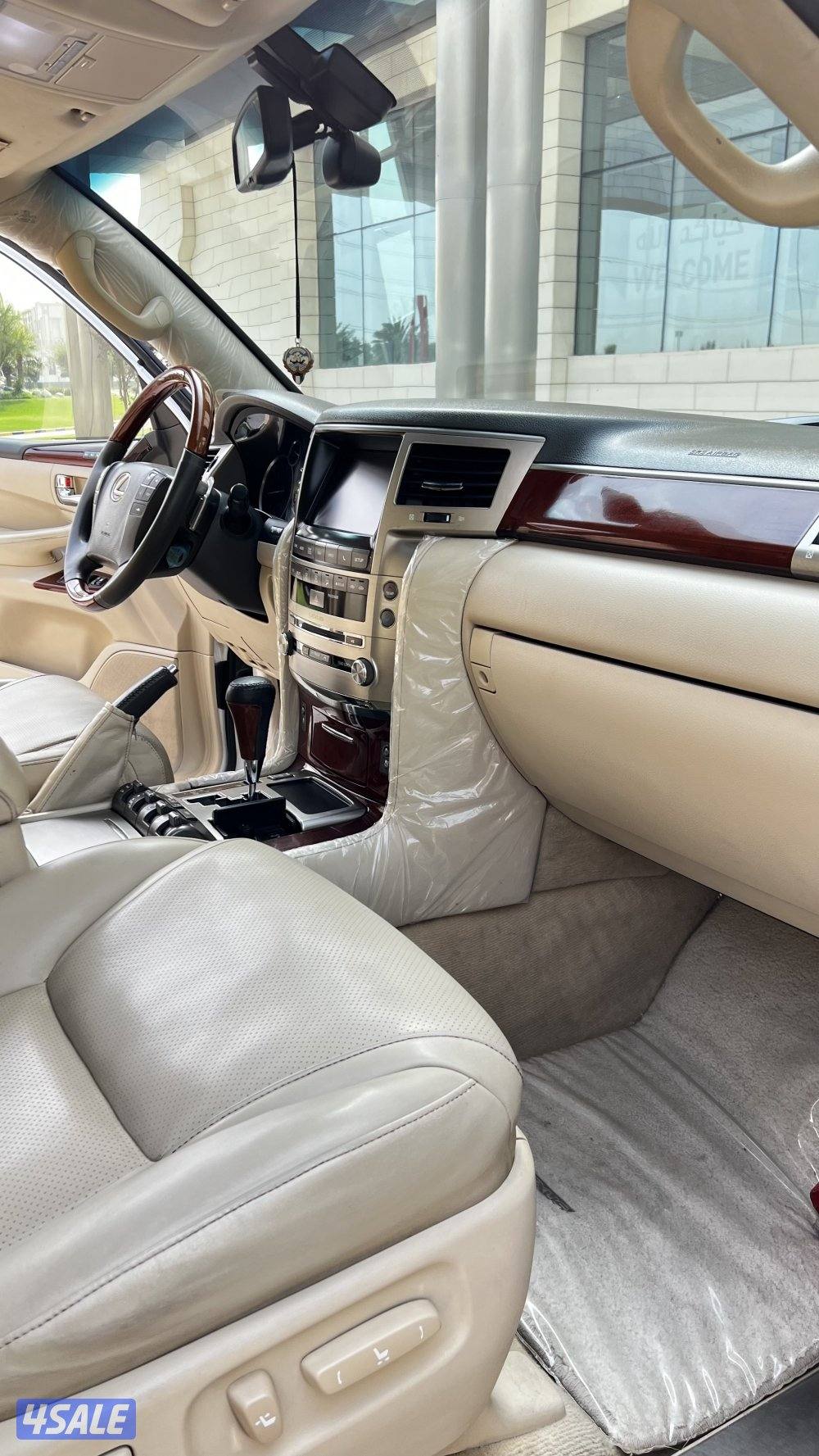 لكزس LX570 ، الدرجة الاولى ، بحالة الوكاله6