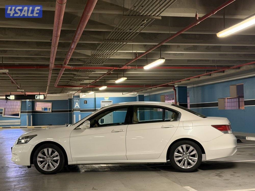 هوندا اكورد صبغ الوكاله موديل 2012 عداد قليل 122 الف سيرفس وكاله6