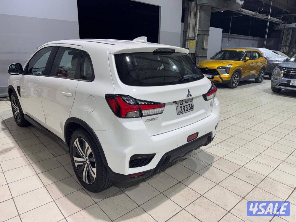 للبيع 2023 ميتسوبيشي ASX بحالة الوكالة عدد 6 سيارات9