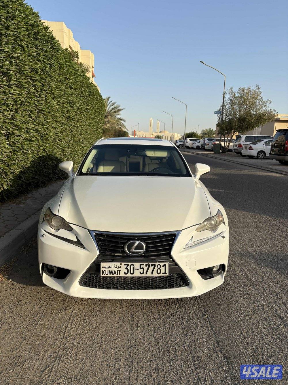 للبيع لكزس IS 20151